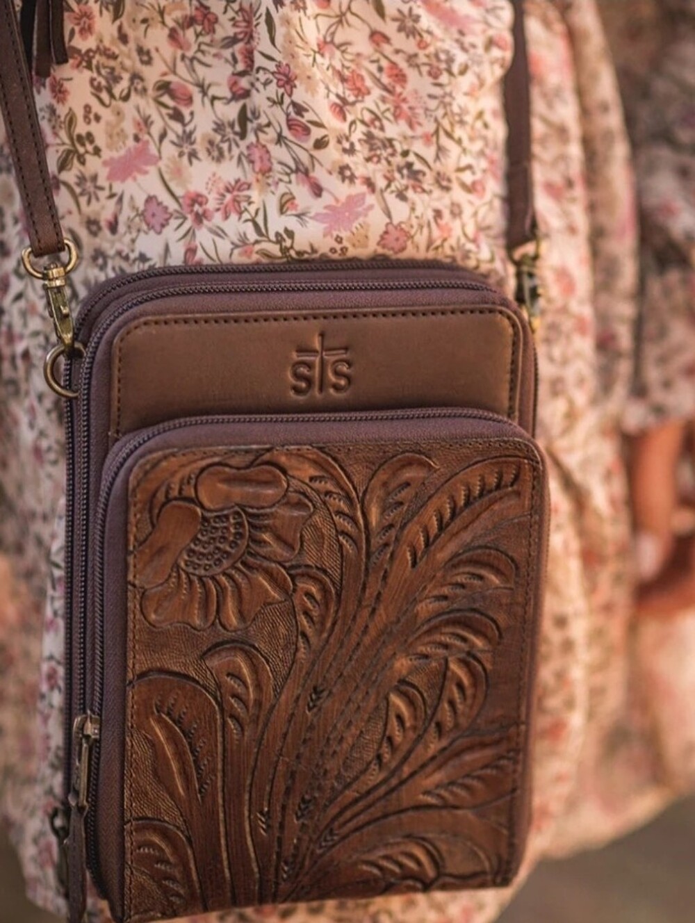 STS WESTWARD JESSIE CROSSBODY